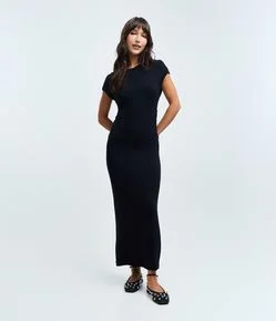 Vestido em Ribana com Ombro Caído e Fenda