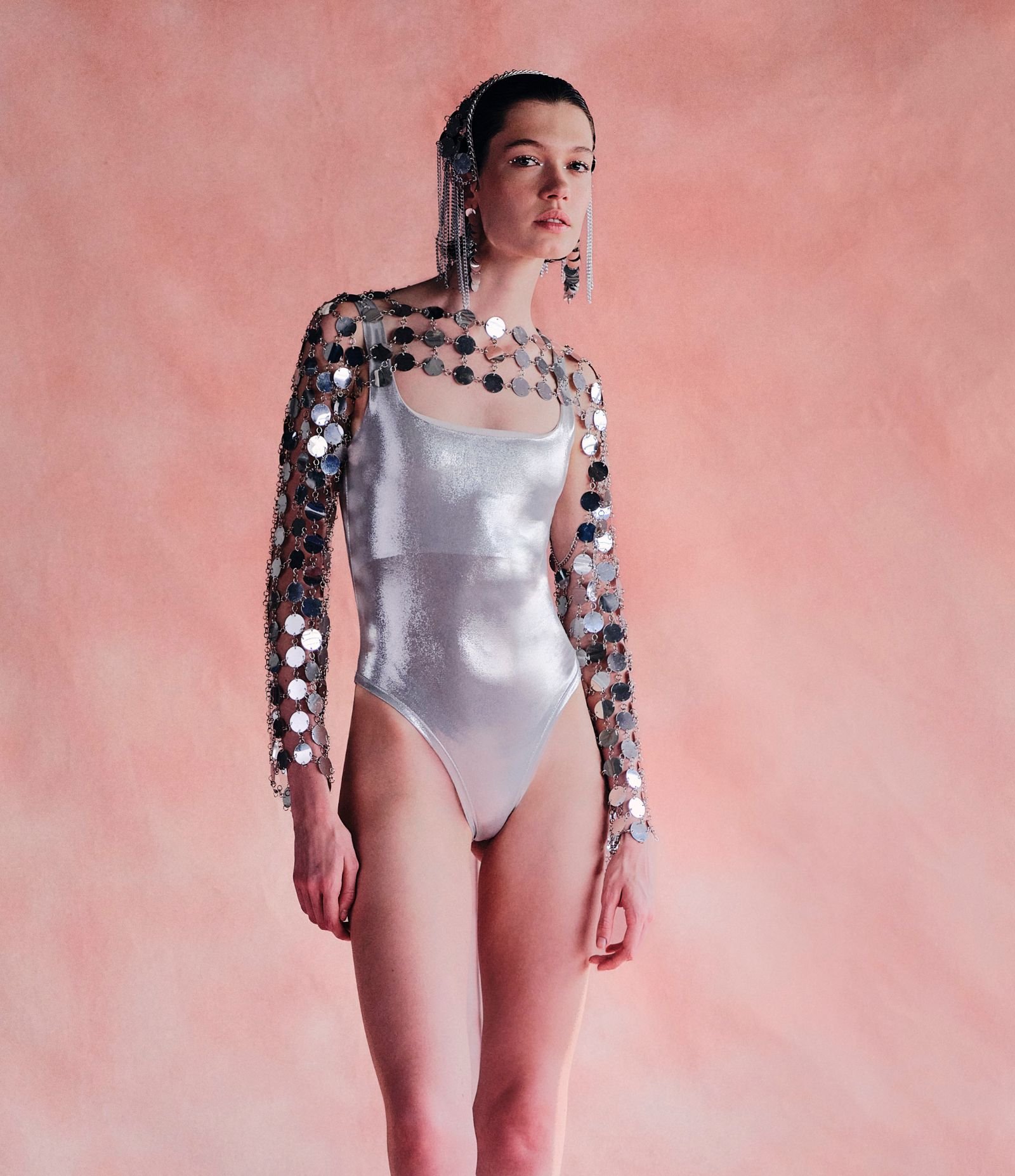 Body Ajustado em Flamê com Metalizado Holográfico Prata 1