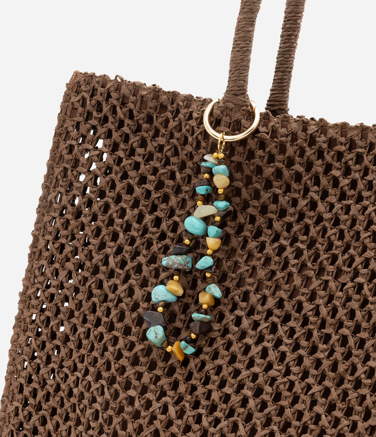 Bolsa em Papel com Textura de Palha e Bag Charm Marrom 5