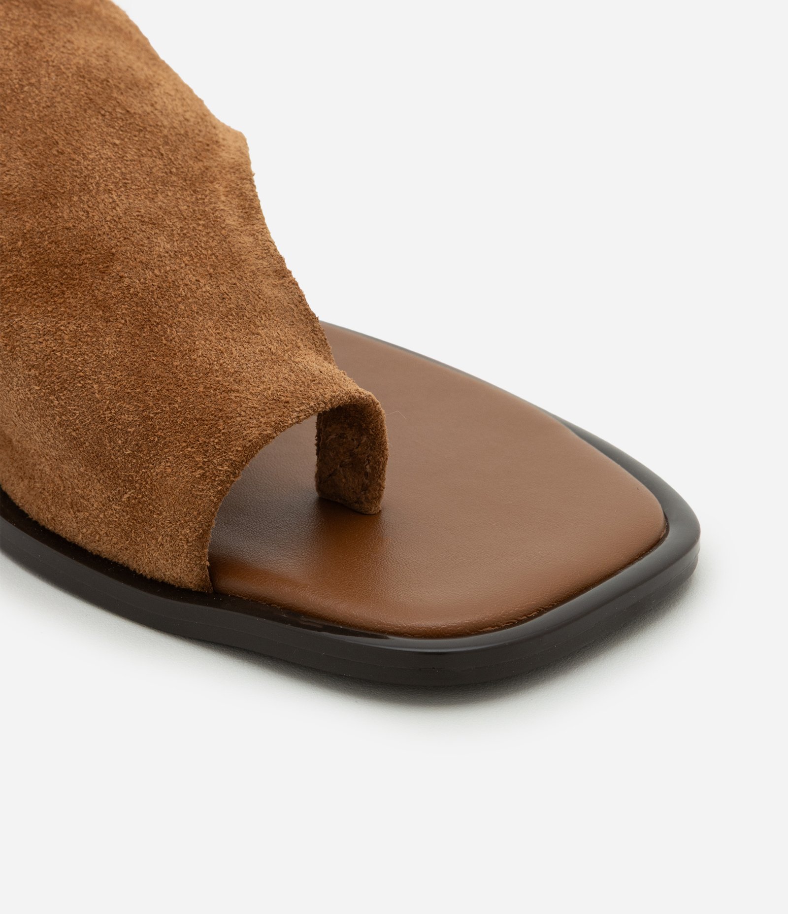 Sandália Rasteira Mule com Efeito de Camurça Marrom 3