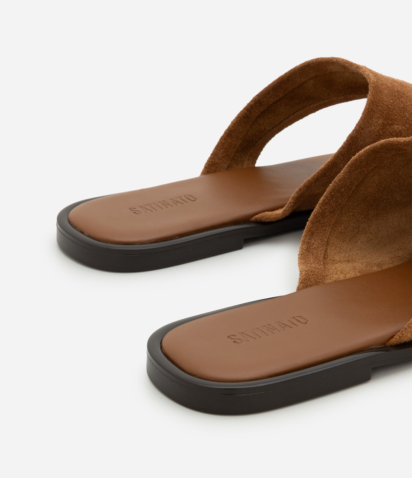 Sandália Rasteira Mule com Efeito de Camurça Marrom 4