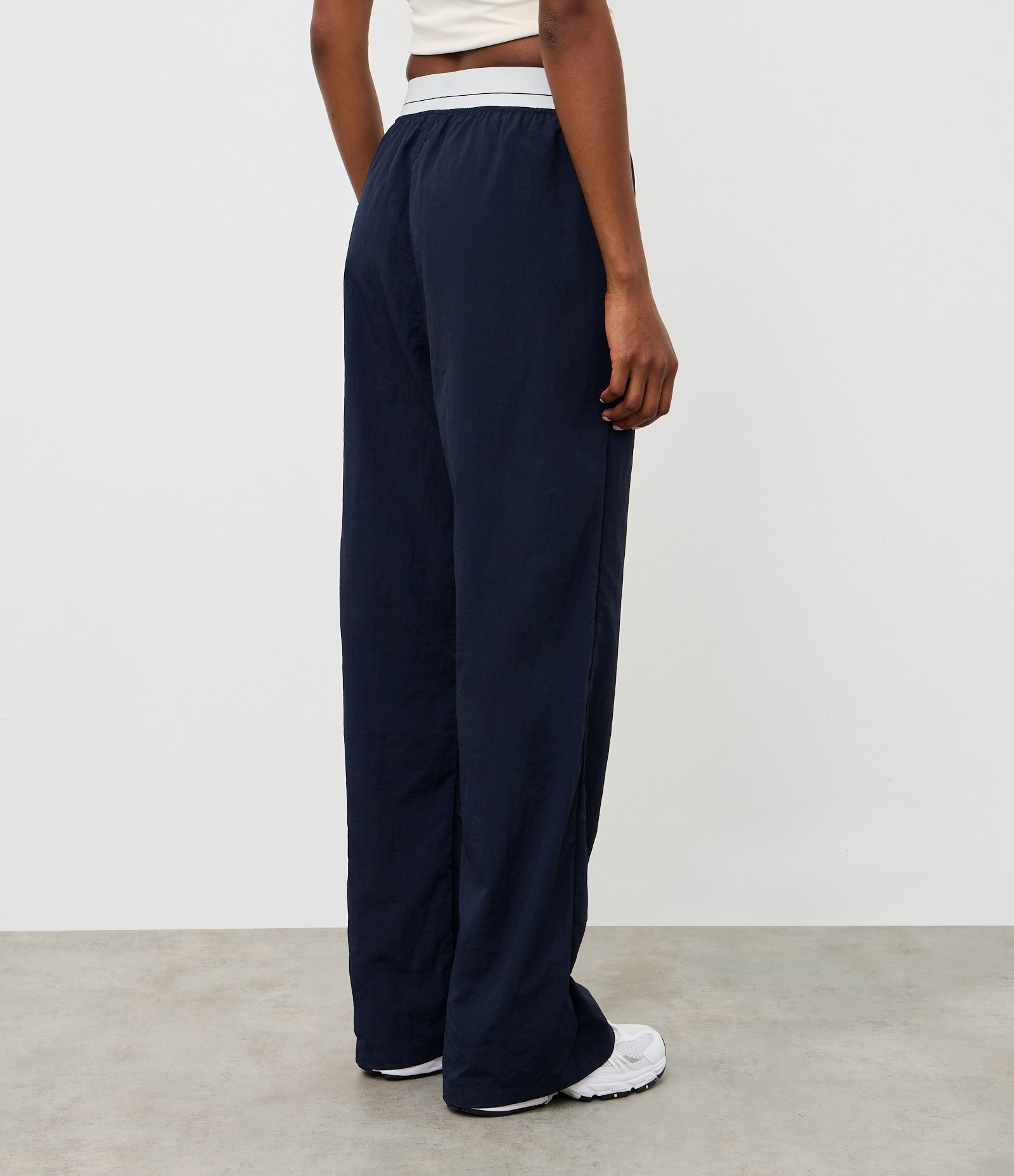 Calça Esportiva com Tecnologia Dry e Elástico Contrastante Azul 4