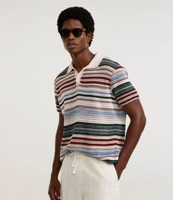 Camiseta Polo Texturizada com Estampa Listrada