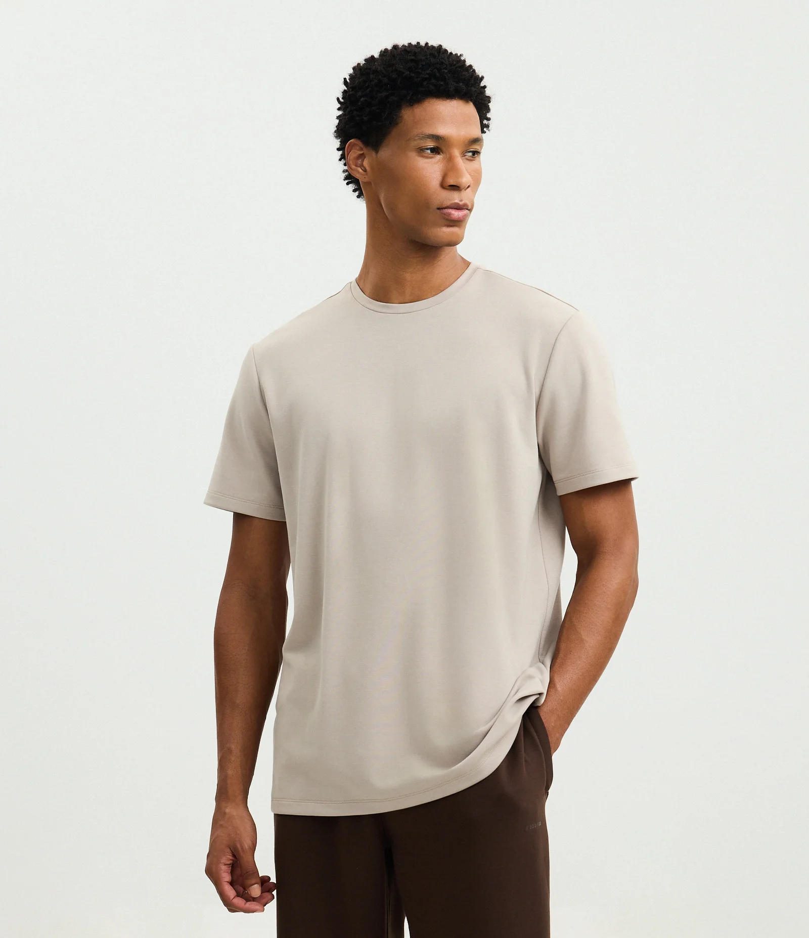 Camiseta Comfort Esportiva em Malha Tecnológica com Tecnologia Dry Bege 1