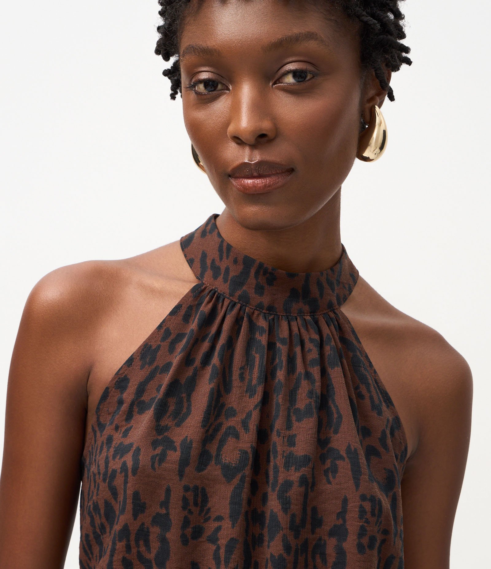 Blusa Halter Neck com Gola Alta e Estampa Animal Print Marrom 3