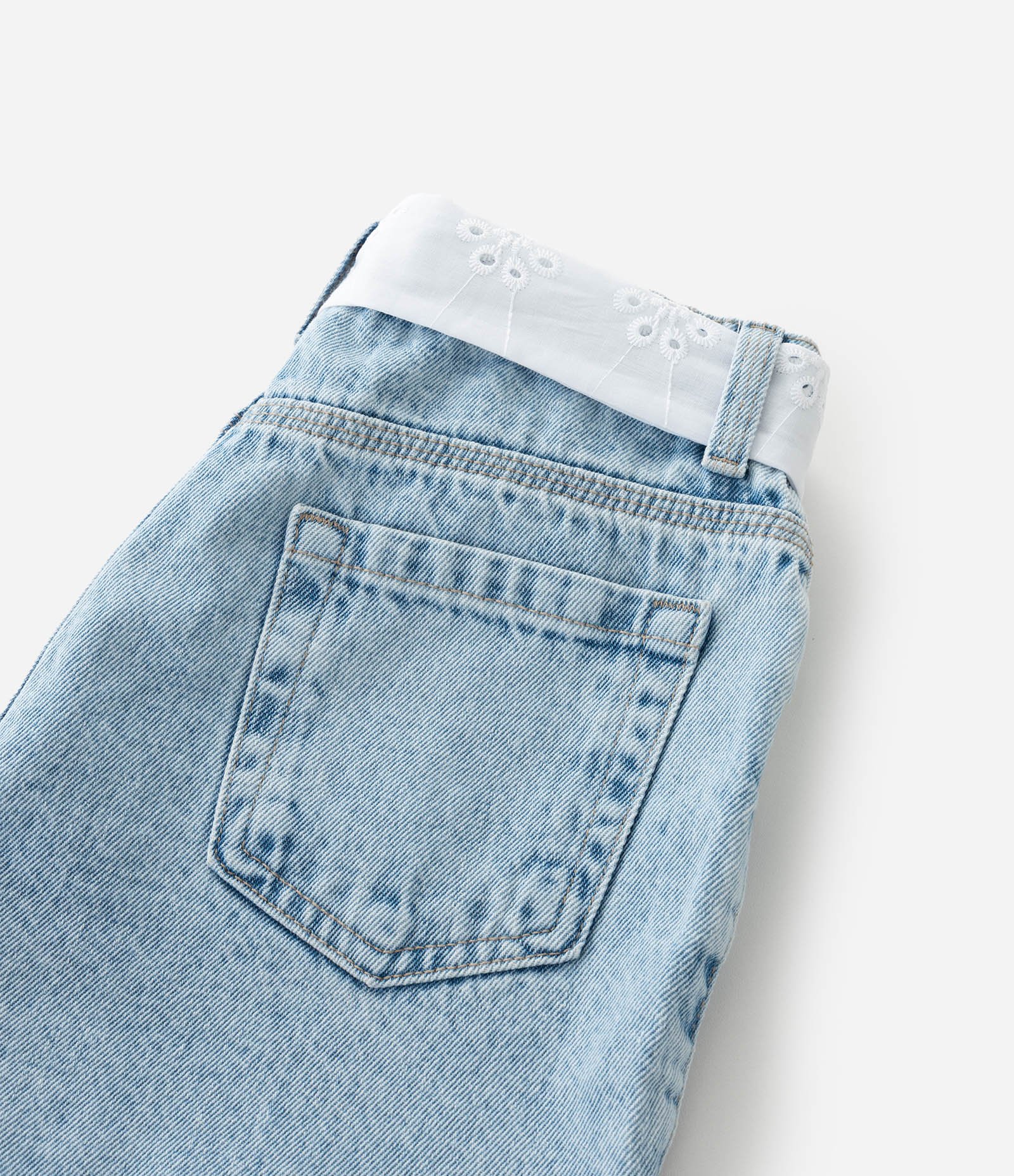 Short Jeans Infantil com Cinto de Broderie - Tam 5 a 14 Anos Azul 7