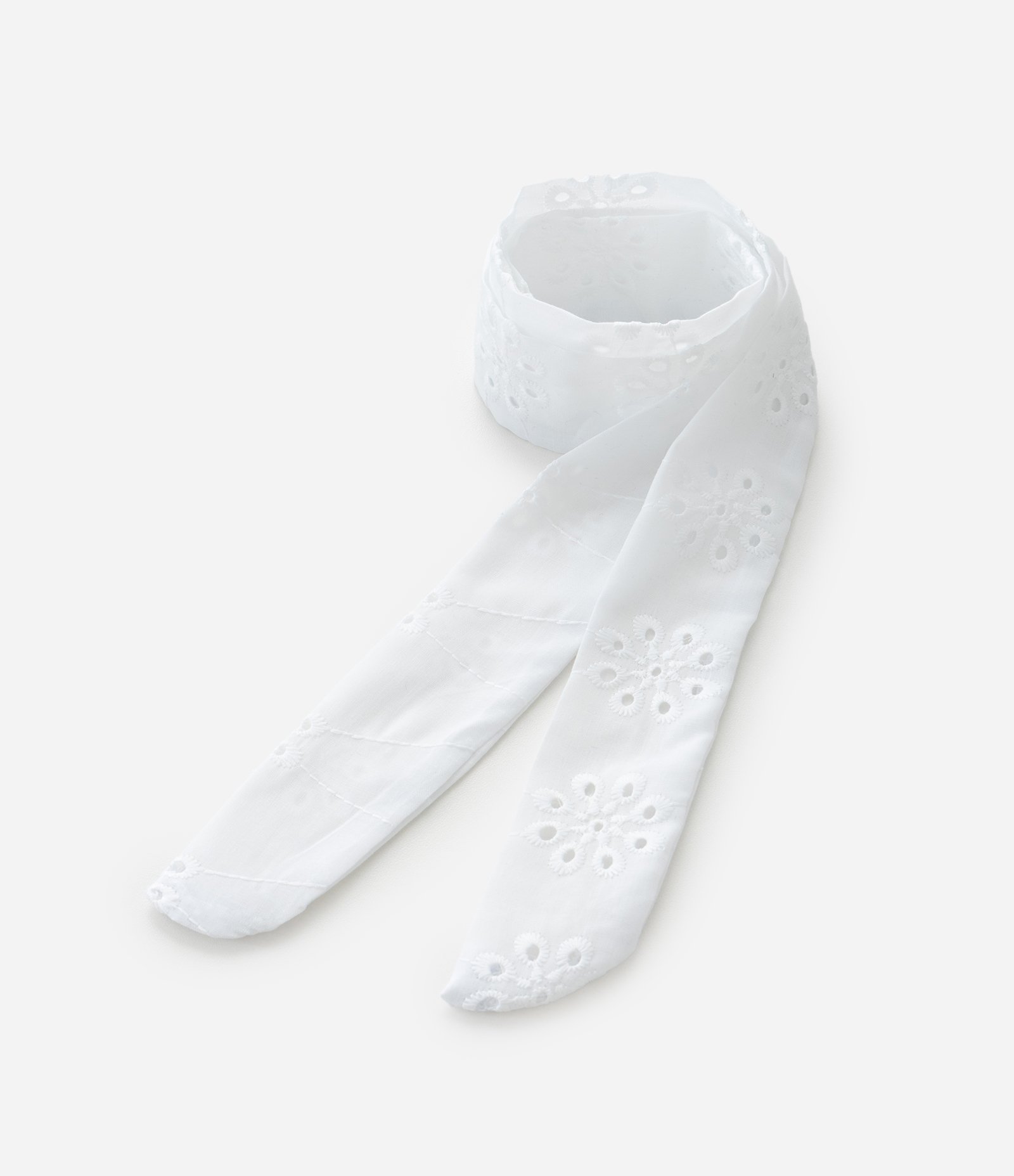 Short Jeans Infantil com Cinto de Broderie - Tam 5 a 10 Anos Azul 9