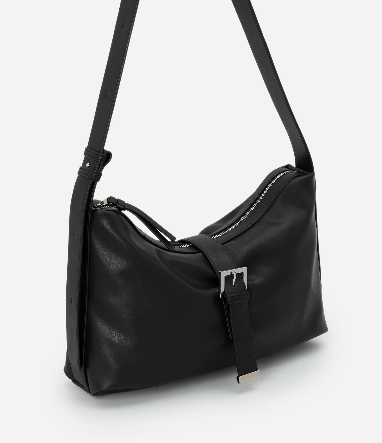 Bolsa Hobo em PU com Detalhe em Fivela Preto 1