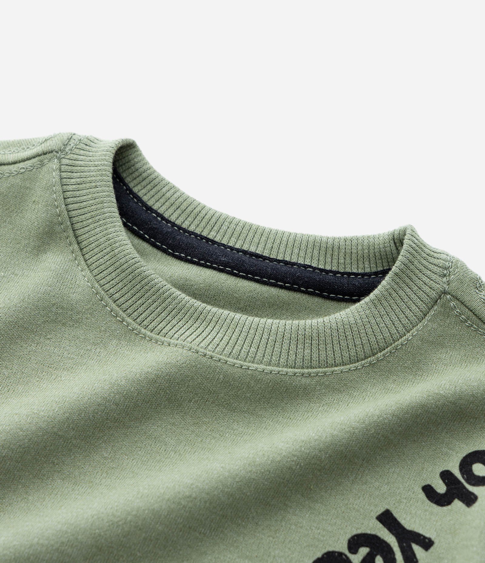 Camiseta Infantil com Estampa Lettering – Tam 1 a 5/6 Anos Verde Militar 4