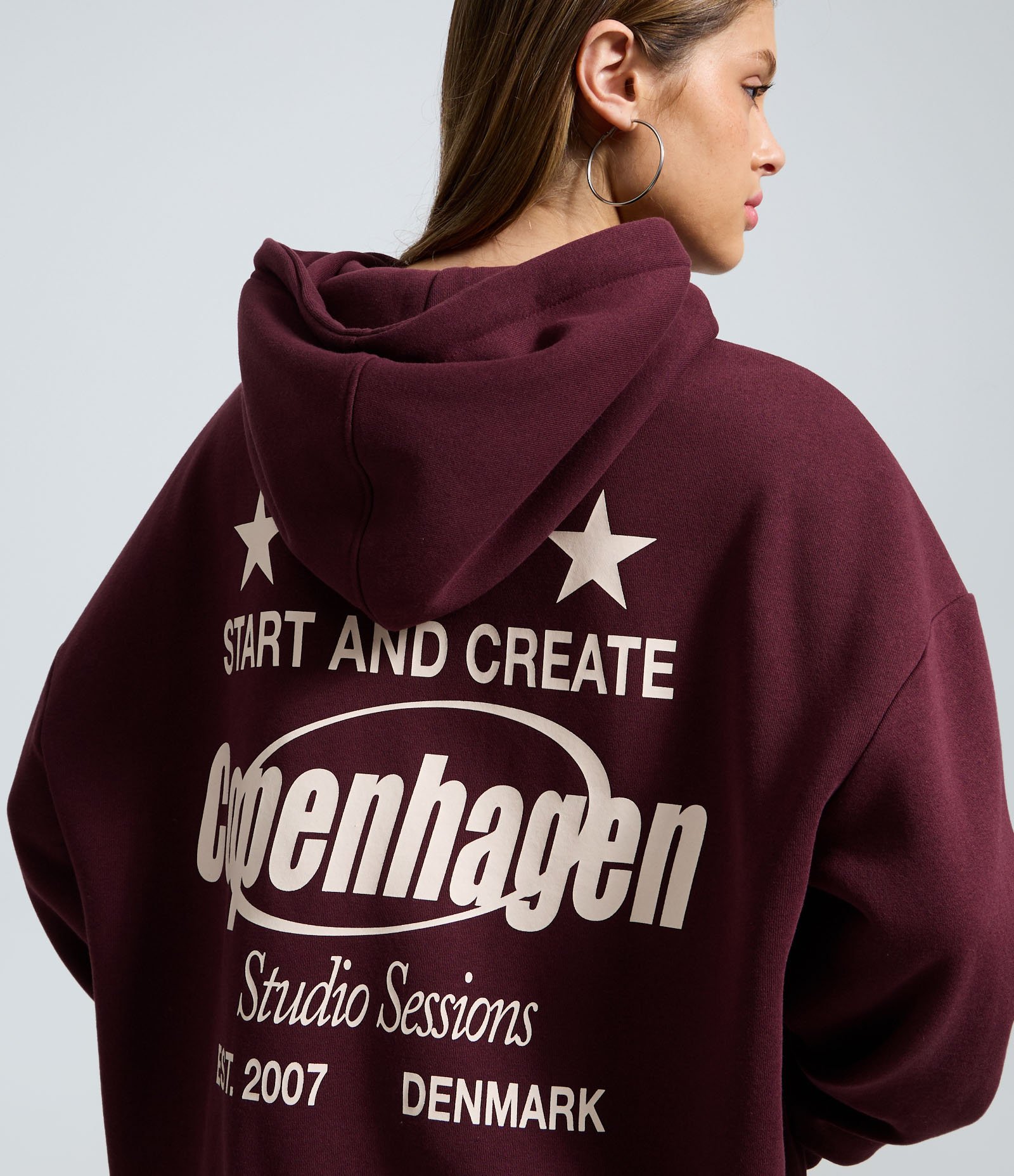 Blusão Moletom Oversized com Estampa College Copenhagen Bordô 4