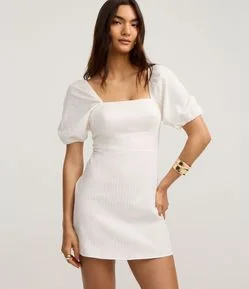 Vestido Curto em Tricoline Listrado com Manga Bufante e Brilhinhos