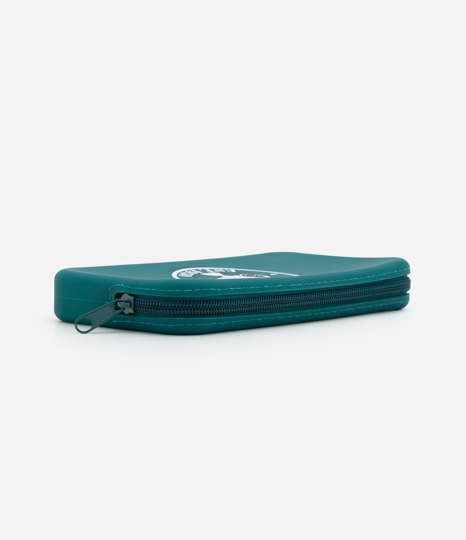 Necessaire Pequena em Silicone com Estampa Snoopy Verde 3