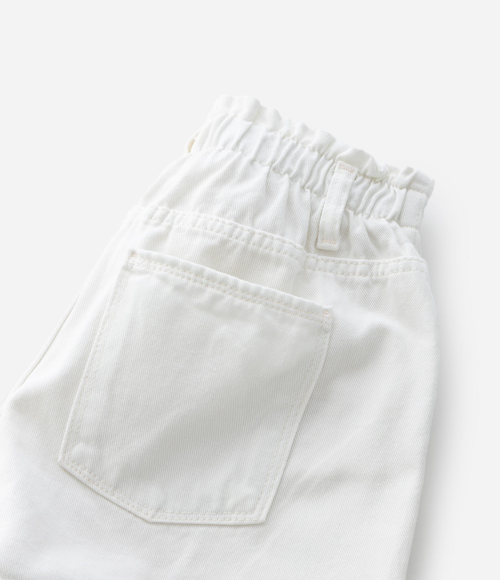 Short Infantil em Jeans Clochard com Estampa de Corações – Tam 5 a 14 Anos Branco 7