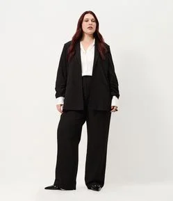 Calça Alfaiatada com Bolso Faca Curve & Plus Size
