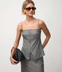 Blusa em Alfaiataria com Estampa Listrada e Zíper Frontal