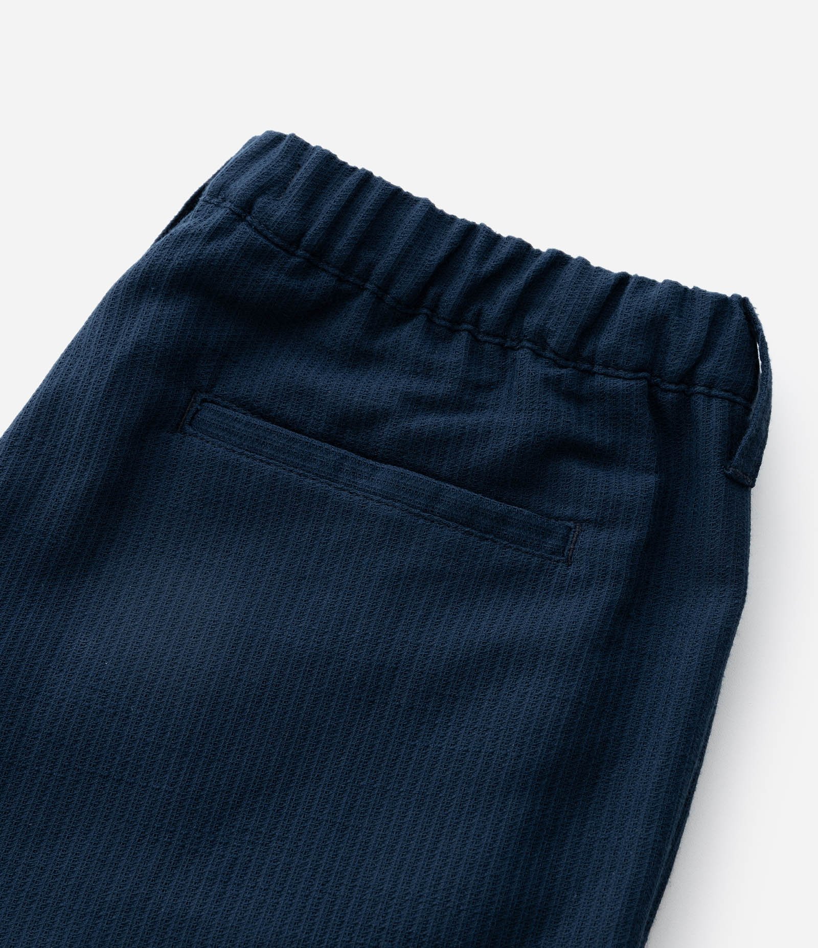 Bermuda Texturizada em Algodão com Amarração e Bolsos Azul 11