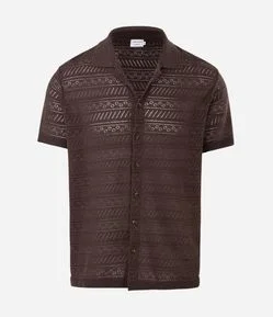 Camisa Manga Curta em Tricô Retilíneo Furadinho