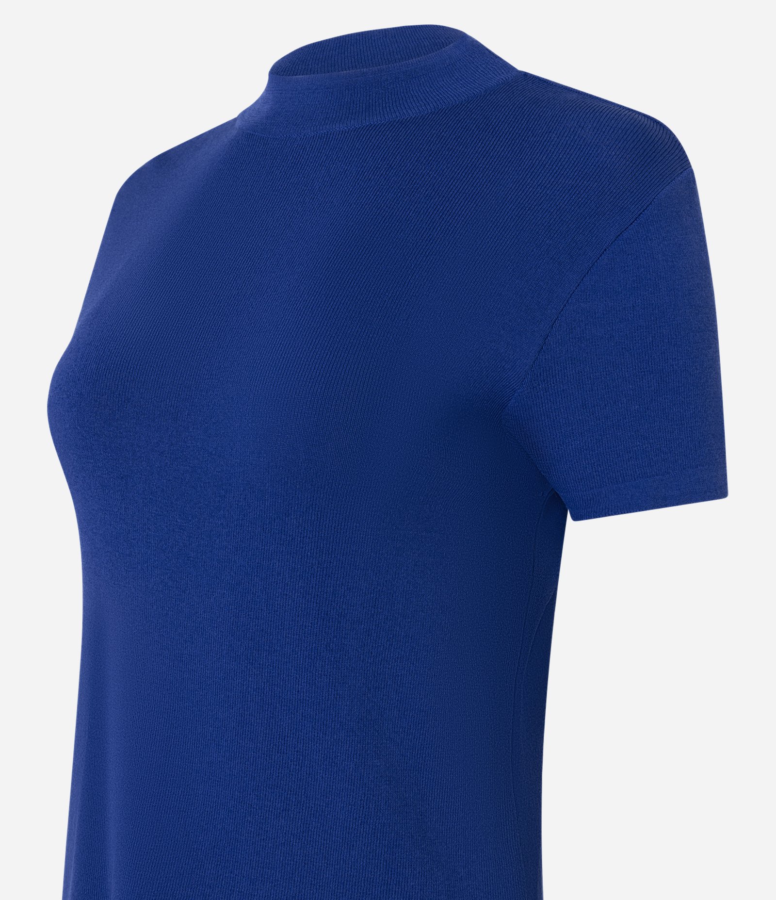 Blusa Básica em Tricô com Golinha Azul 2