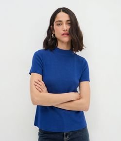 Blusa Básica em Tricô com Golinha