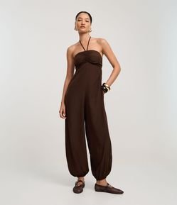 Macacão Boho Aladim Frente Única em Viscose com Busto Franzido