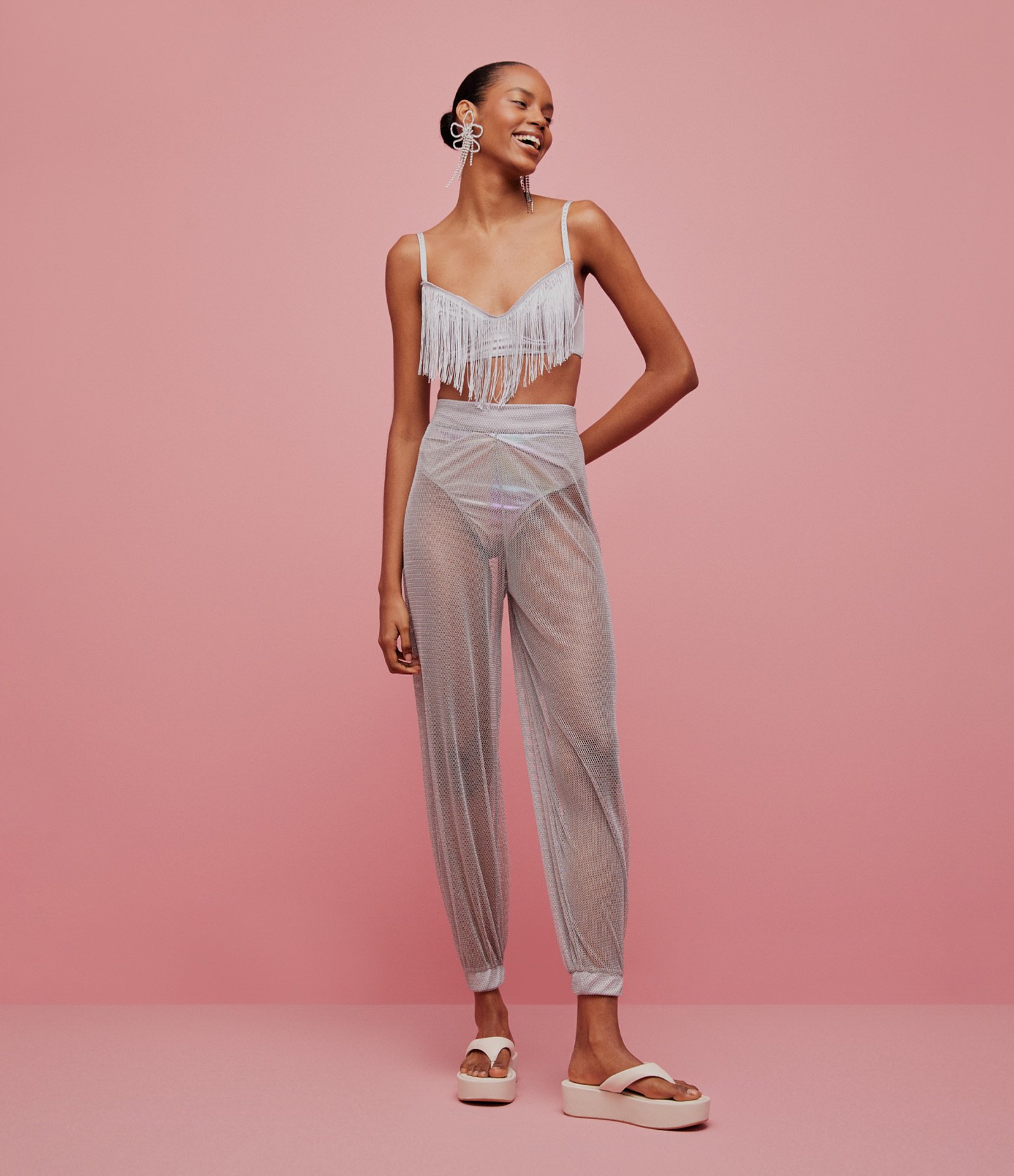 Calça Aladim Em Tela Com Fio Metalizado Prata 2