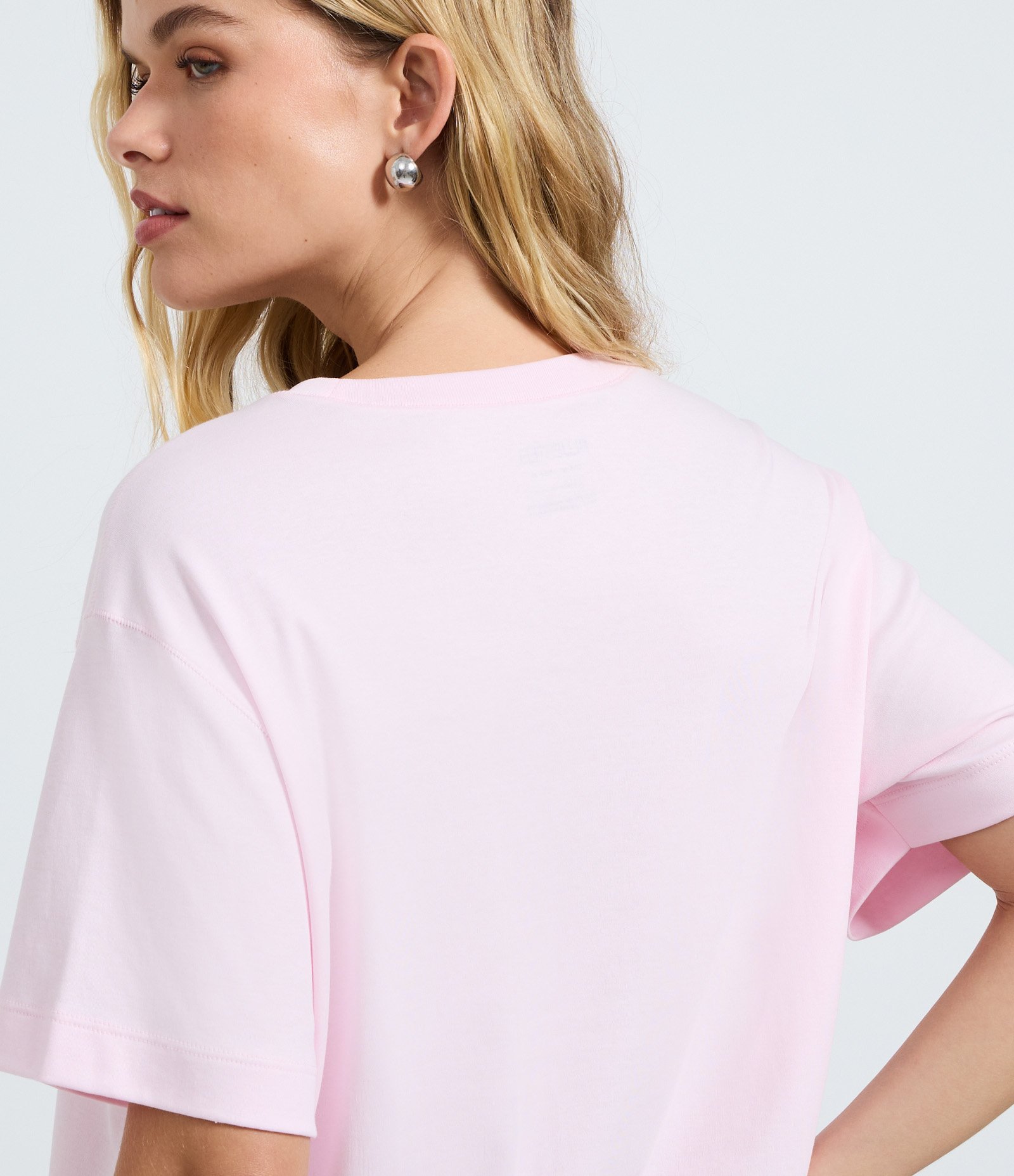 Camiseta Boxy em Algodão Peruano com Manga Curta Rosa 4