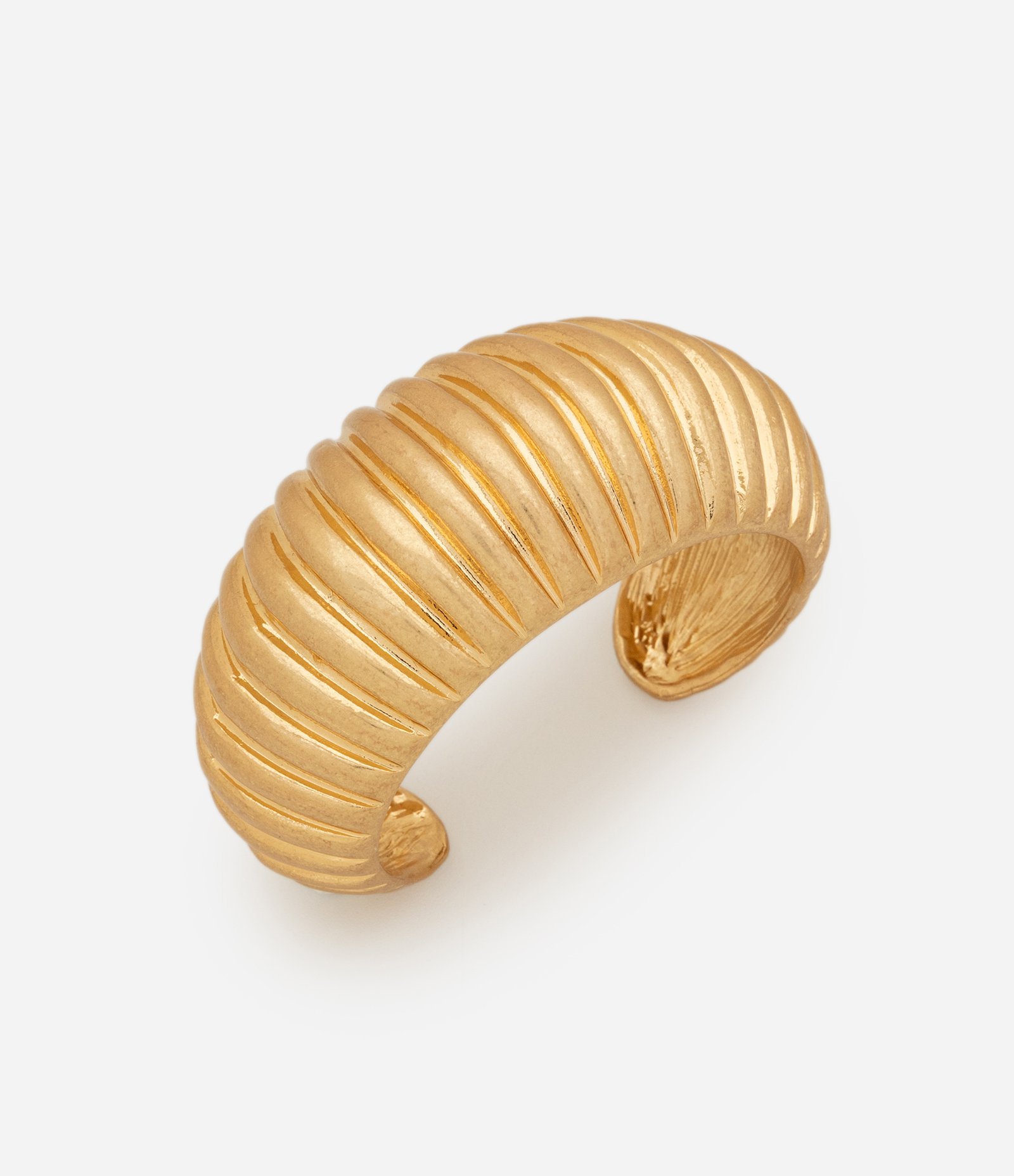 Bracelete em Metal com Efeito Plissado Dourado 1