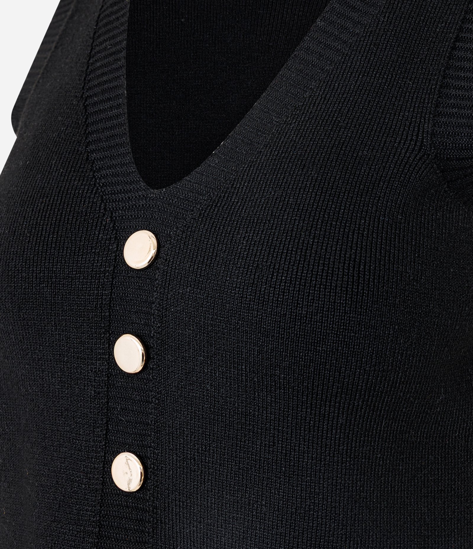 Colete em Tricô com Fechamento por Botões Preto 6