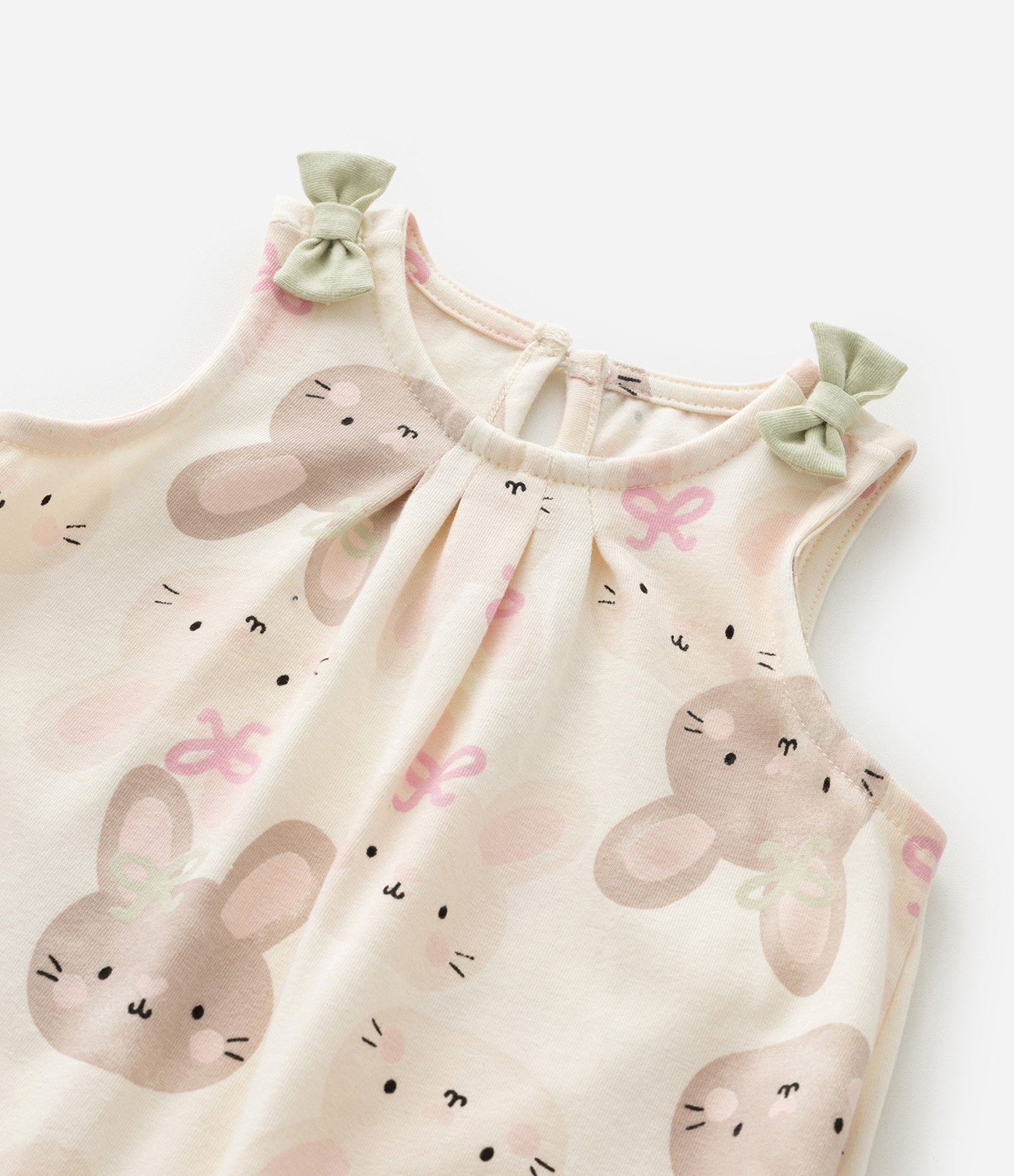 Macaquinho Infantil em Cotton Estampa Coelhinho - Tam 0 a 18 meses Bege 6