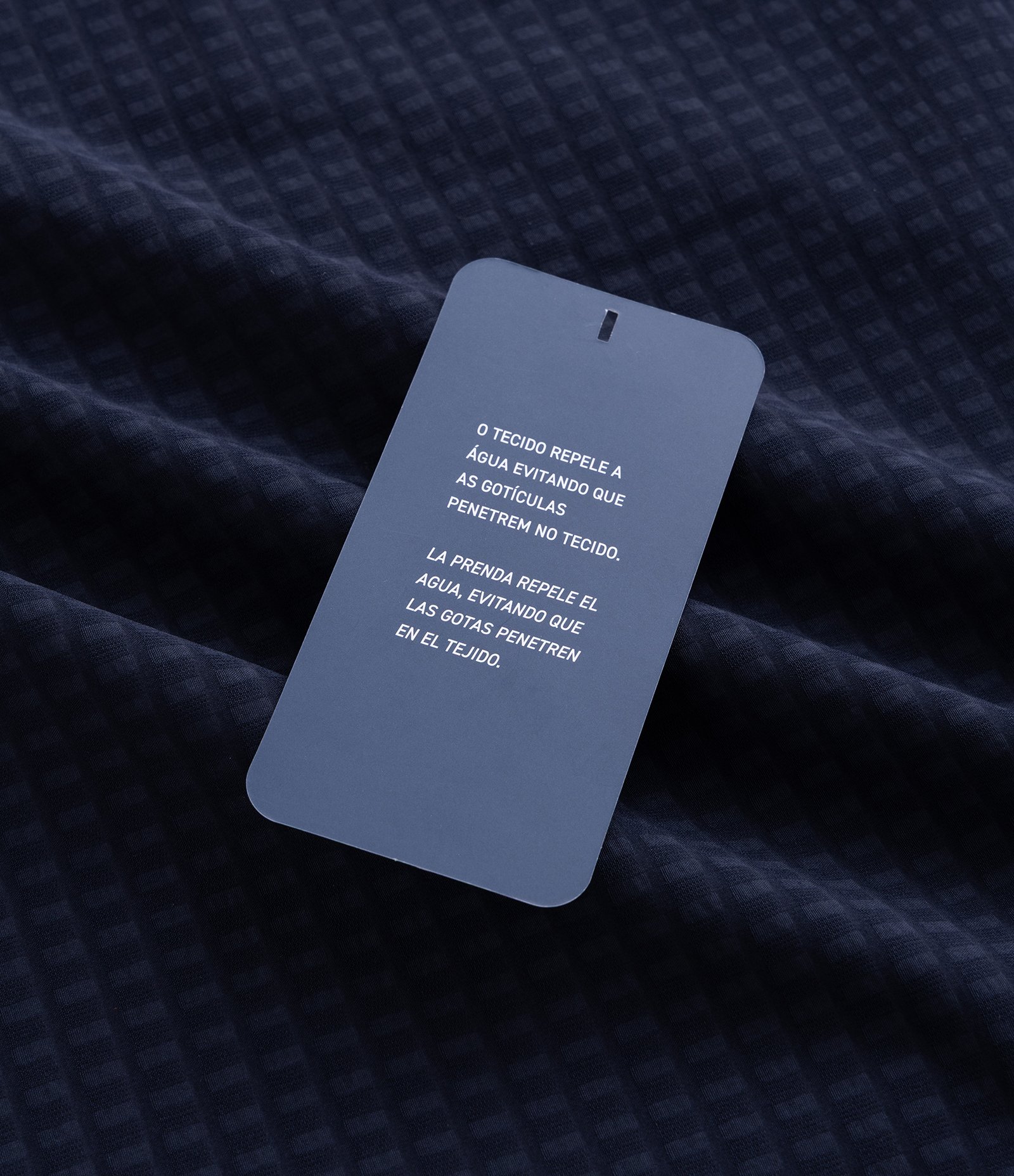 Jaqueta Repelente à Água Texturizada e com Lettering Azul 10