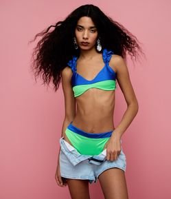 Biquini Calcinha Hot Pant sem Estampa