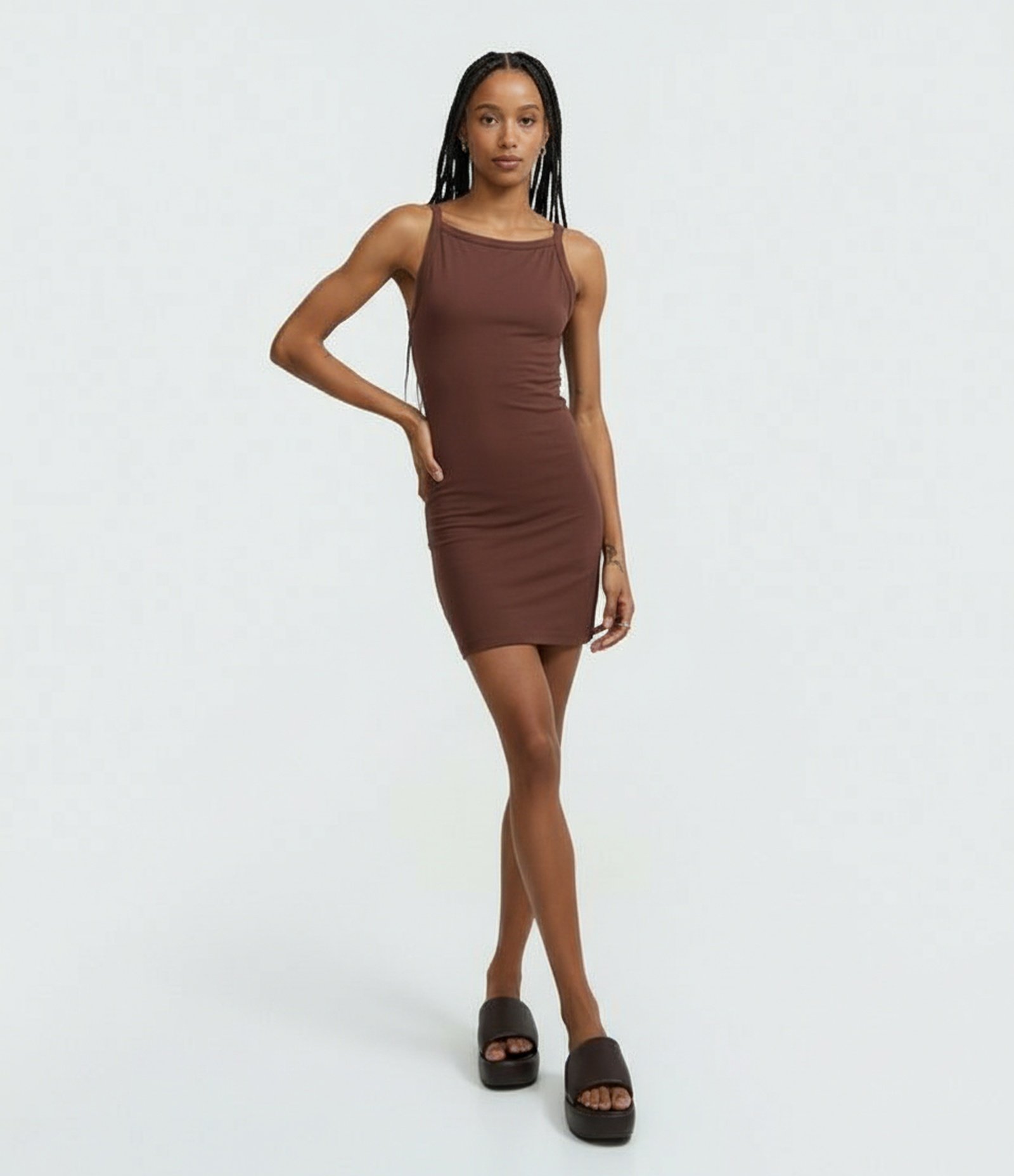 Vestido Curto em Algodão com Decote Canoa Marrom 6
