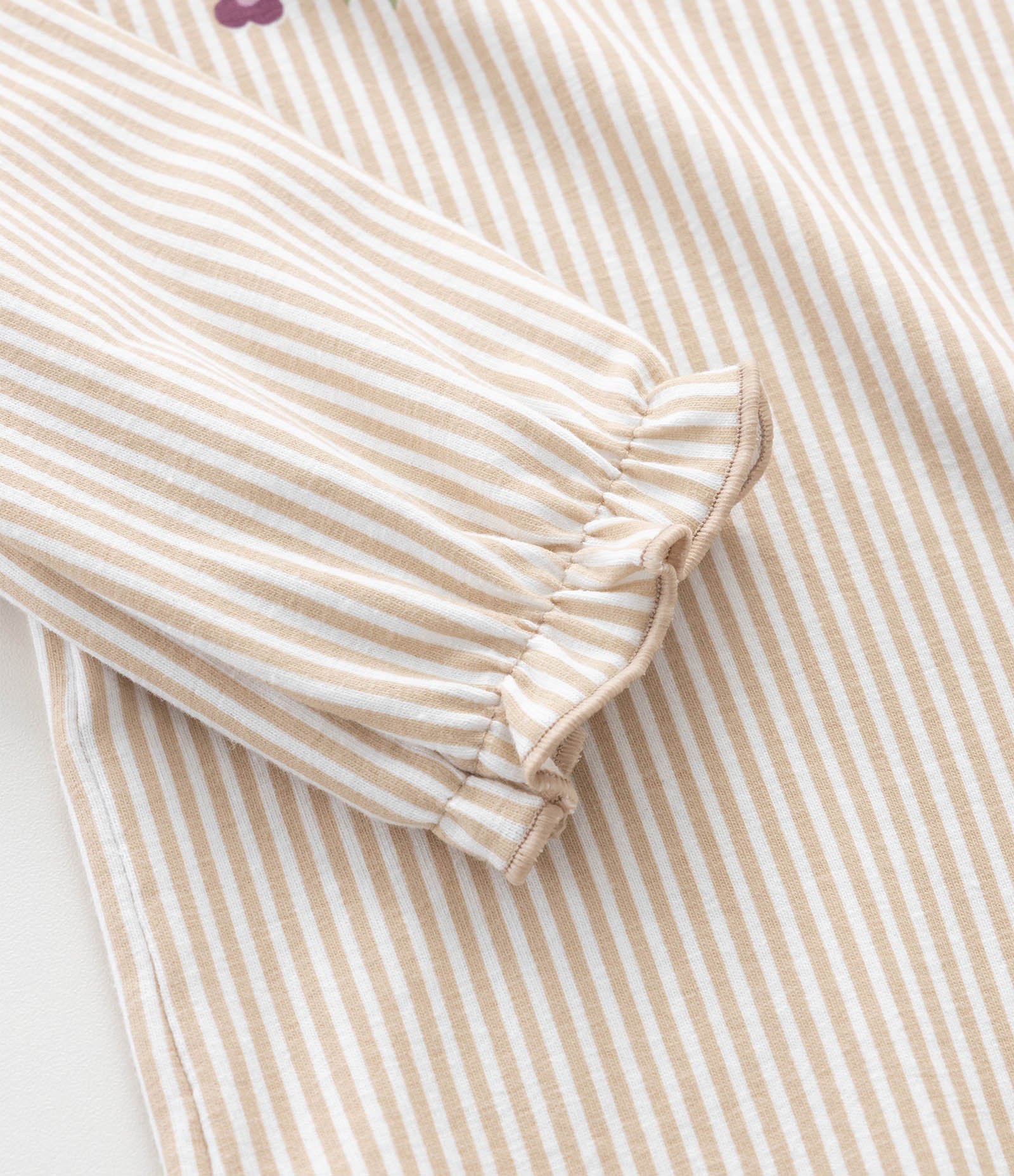 Body Infantil Listrado com Flor em Organza – Tam 0 a 18 Meses Bege/Branco 6