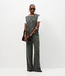 Calça Reta em Tweed com Textura Mesclada