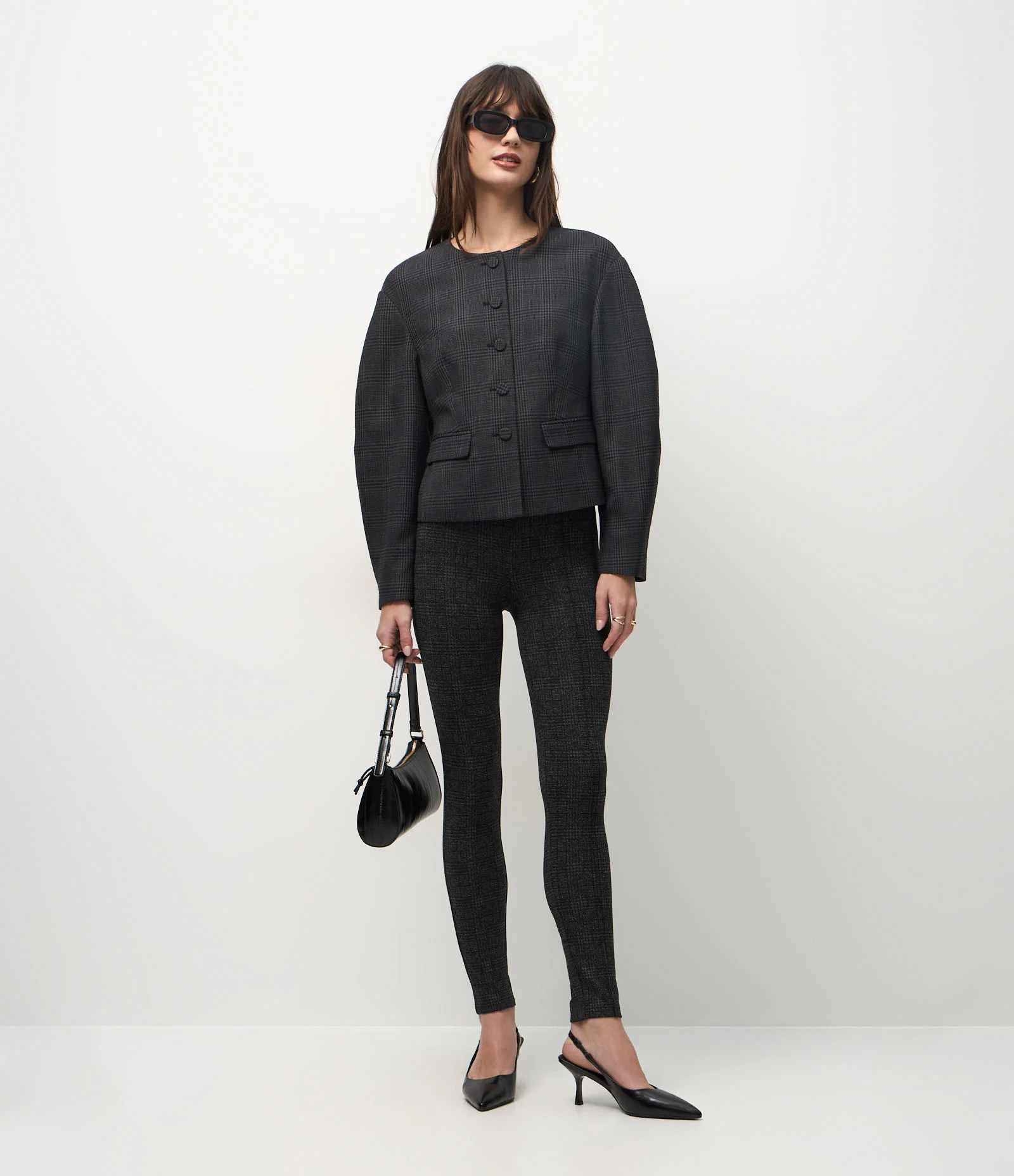 Calça Legging em Ponto Roma com Nervuras e Cós Elástico Cinza 1