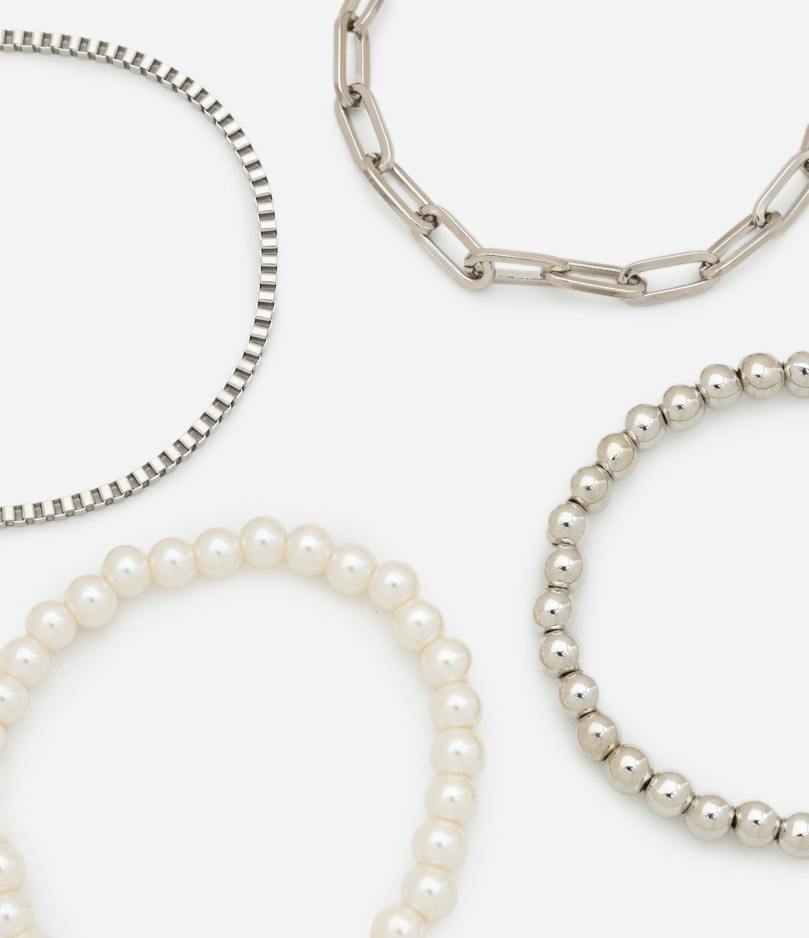 Kit 04 Pulseiras em Metal e Pérolas com Modelo Variados Prata 2