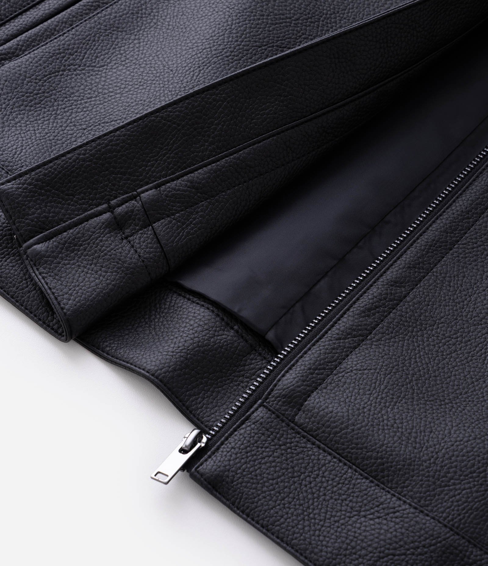 Jaqueta em PU Lisa Preto 3