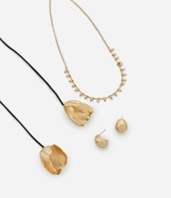 Conjunto de Colar Longo e Brinco com Flor Texturizada