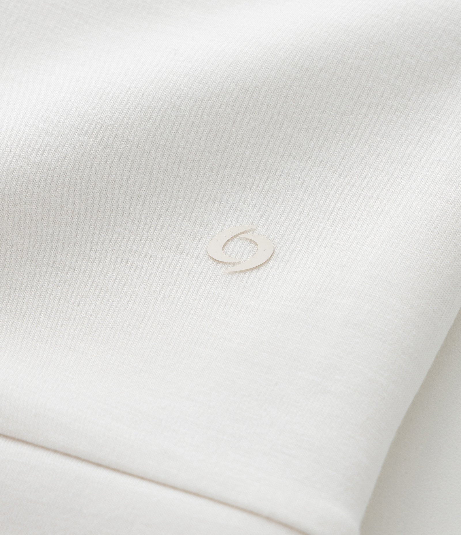 Jaqueta Esportiva Regular em Modal com Capuz Off White 10