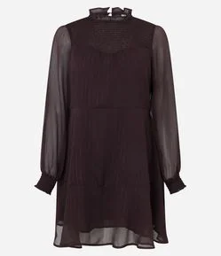 Vestido Curto com Golinha Alta e Saia Gode