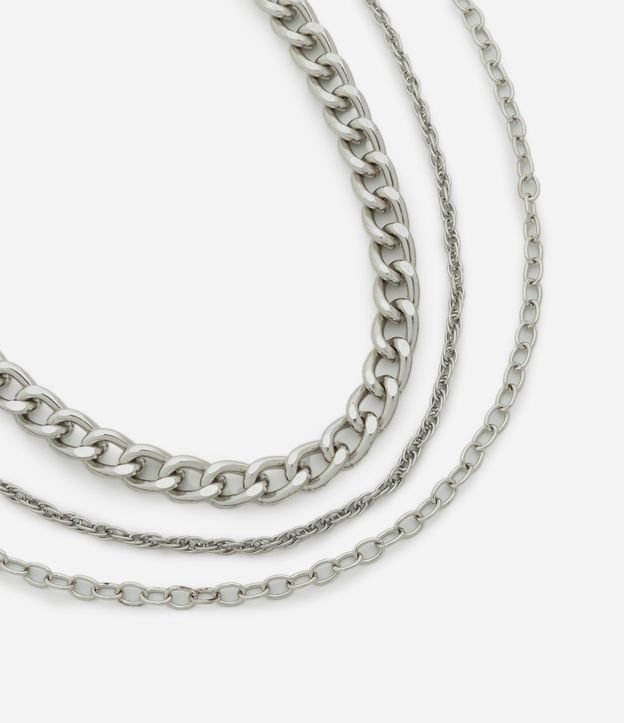 Colar Versátil 2 em 1 com Três Correntes