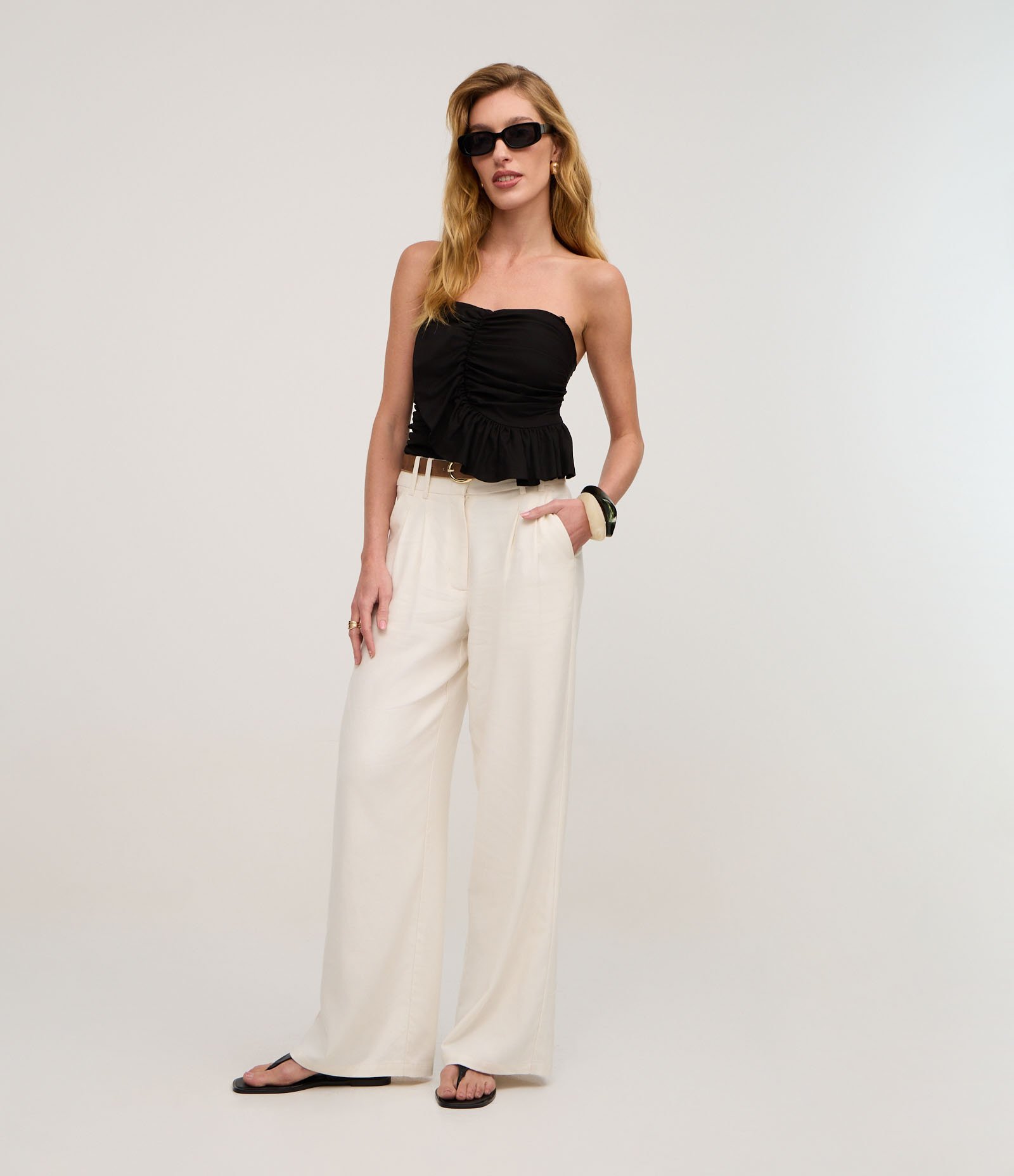 Blusa Tomara que Caia em Viscolinho com Babado Frontal Preto 2