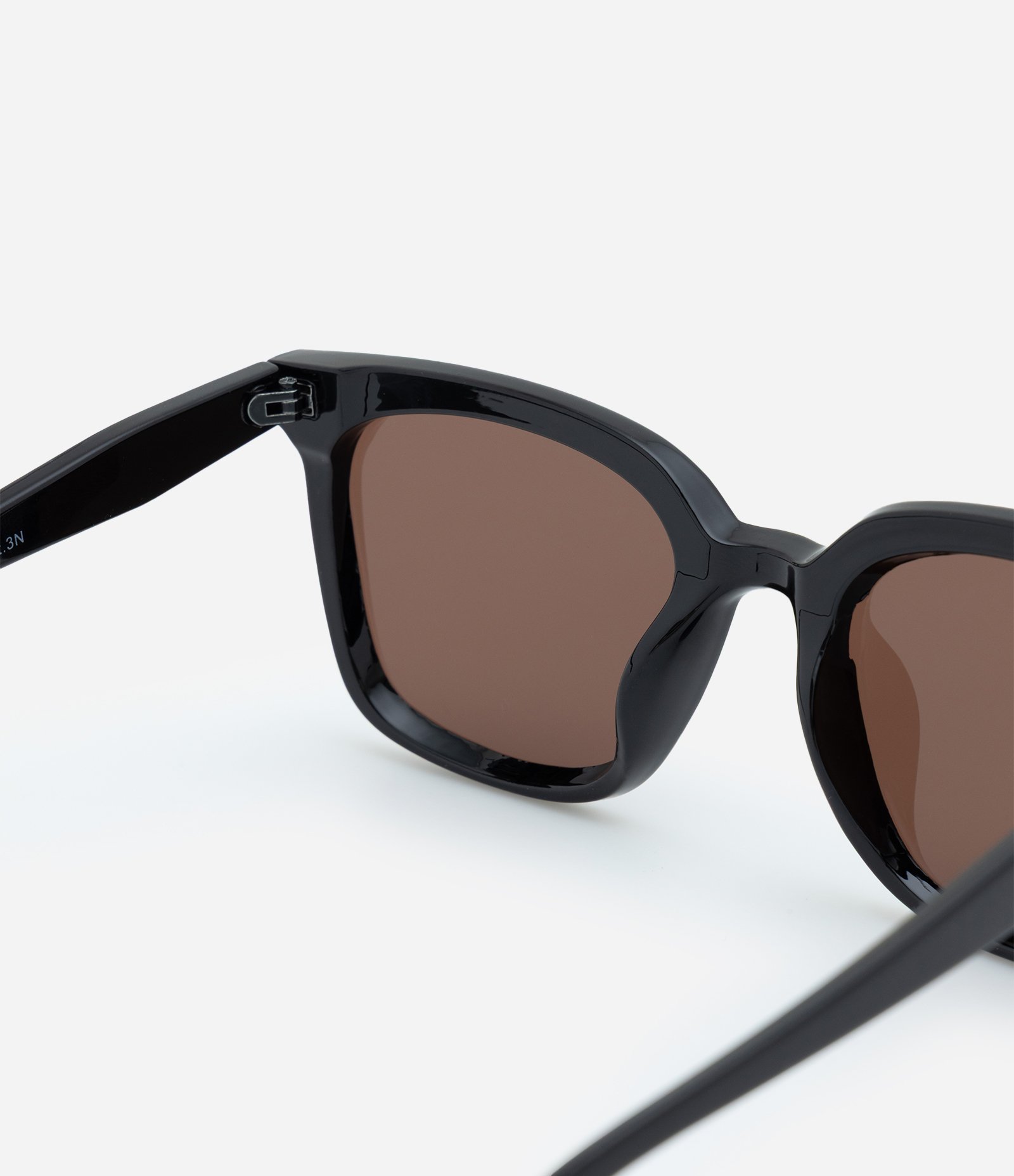 Óculos de Sol Quadrado com Detalhe na Haste Marrom 3