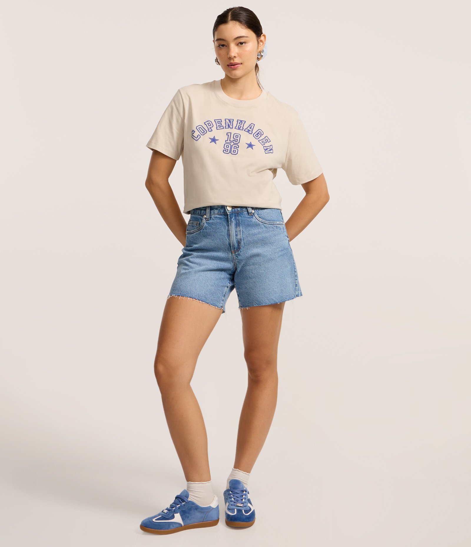 Camiseta em Algodão com Estampa Lettering “Copenhagen 1996” Bege claro 2