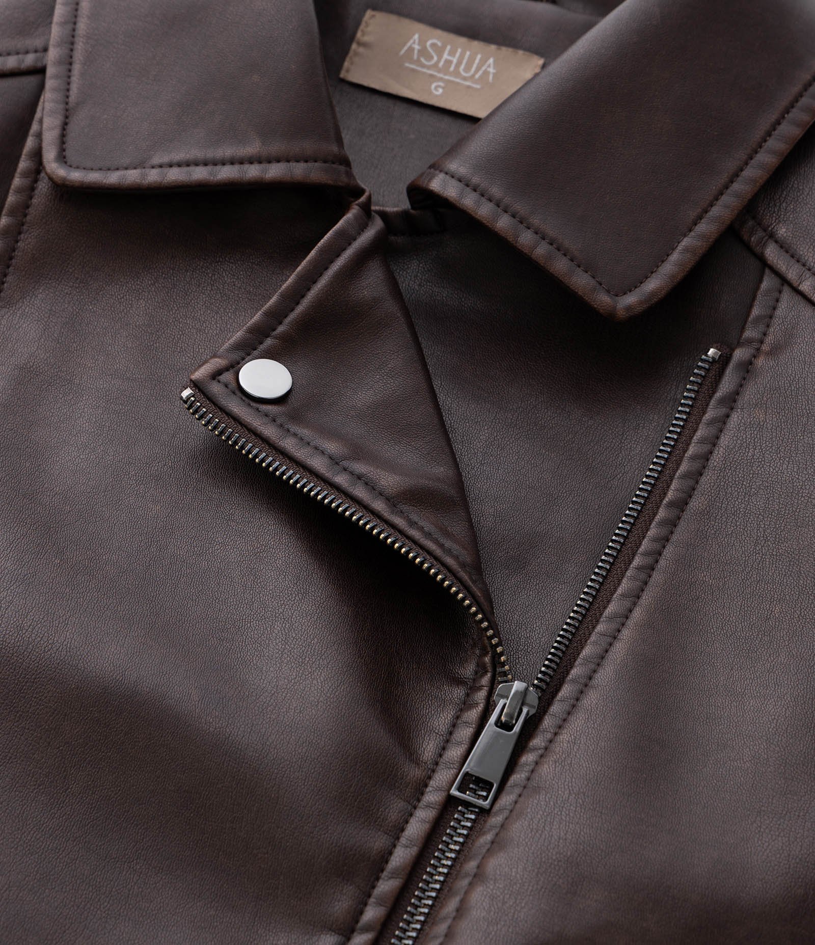 Jaqueta Biker em PU Lavado com Cinto Curve & Plus Size Marrom 5