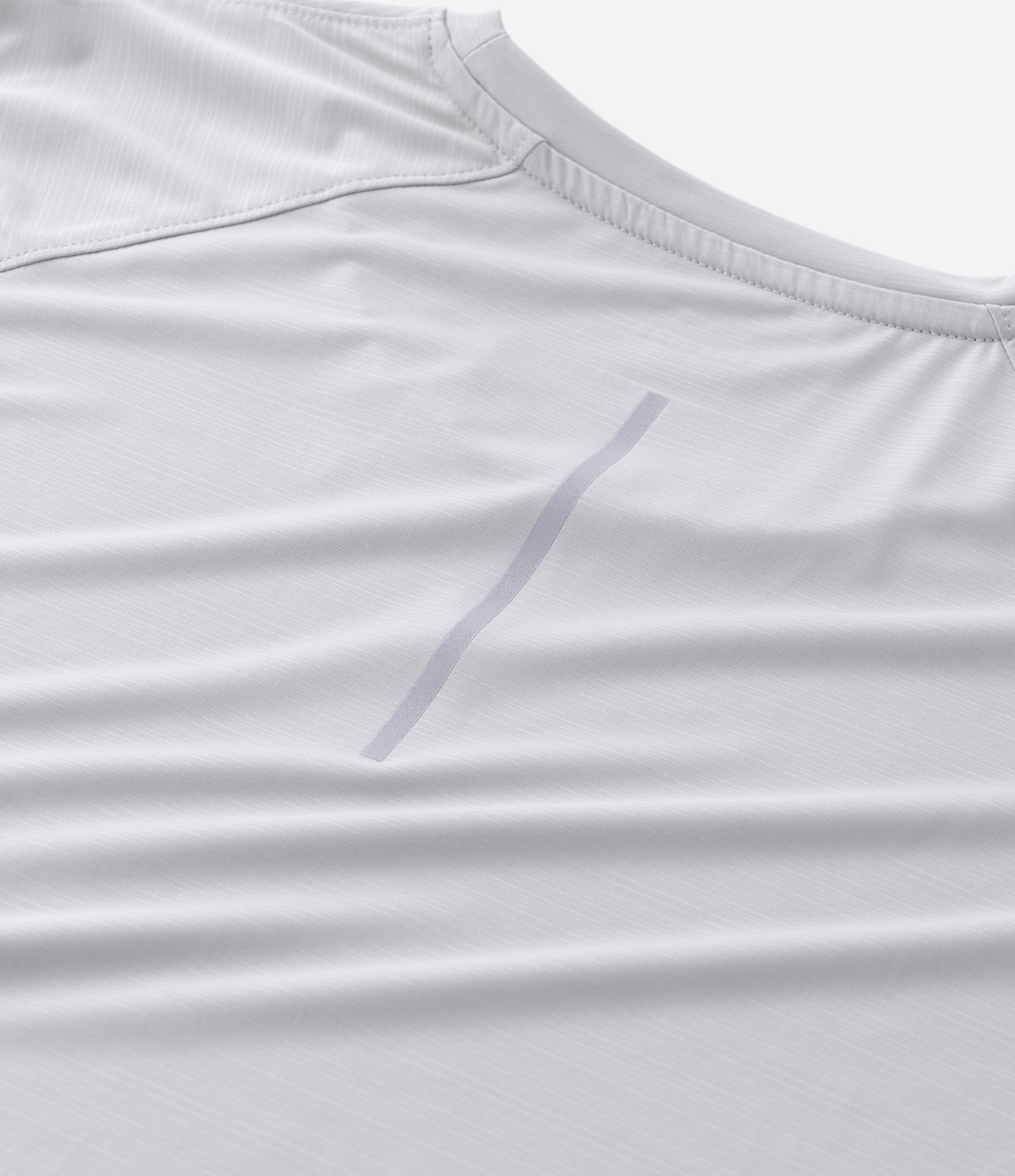 Camiseta Manga Curta Dry Texturizada com Lettering Cinza 8