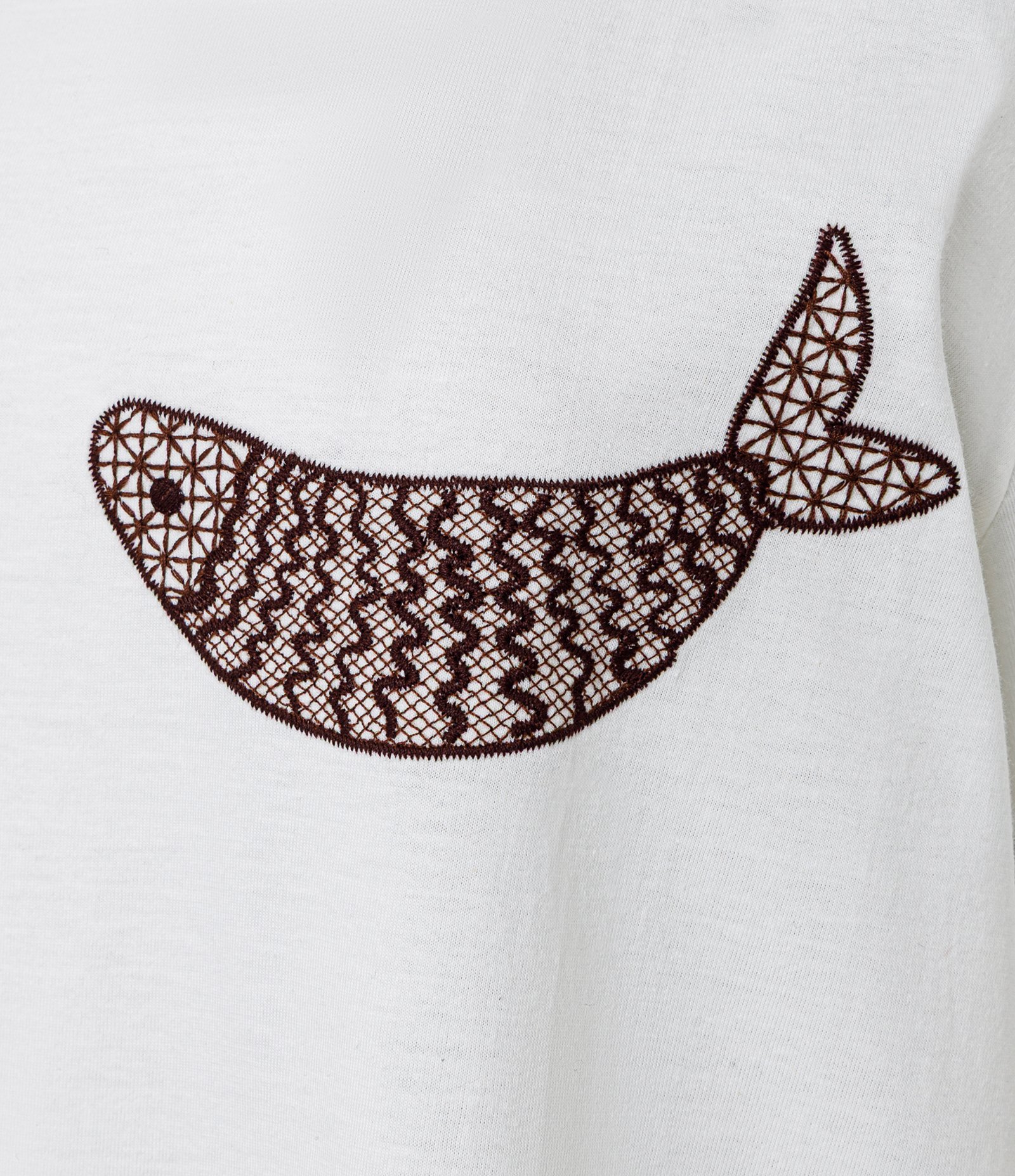 Camiseta Alongada em Algodão com Bordado de Peixe e Fenda nas Costas Branco 6