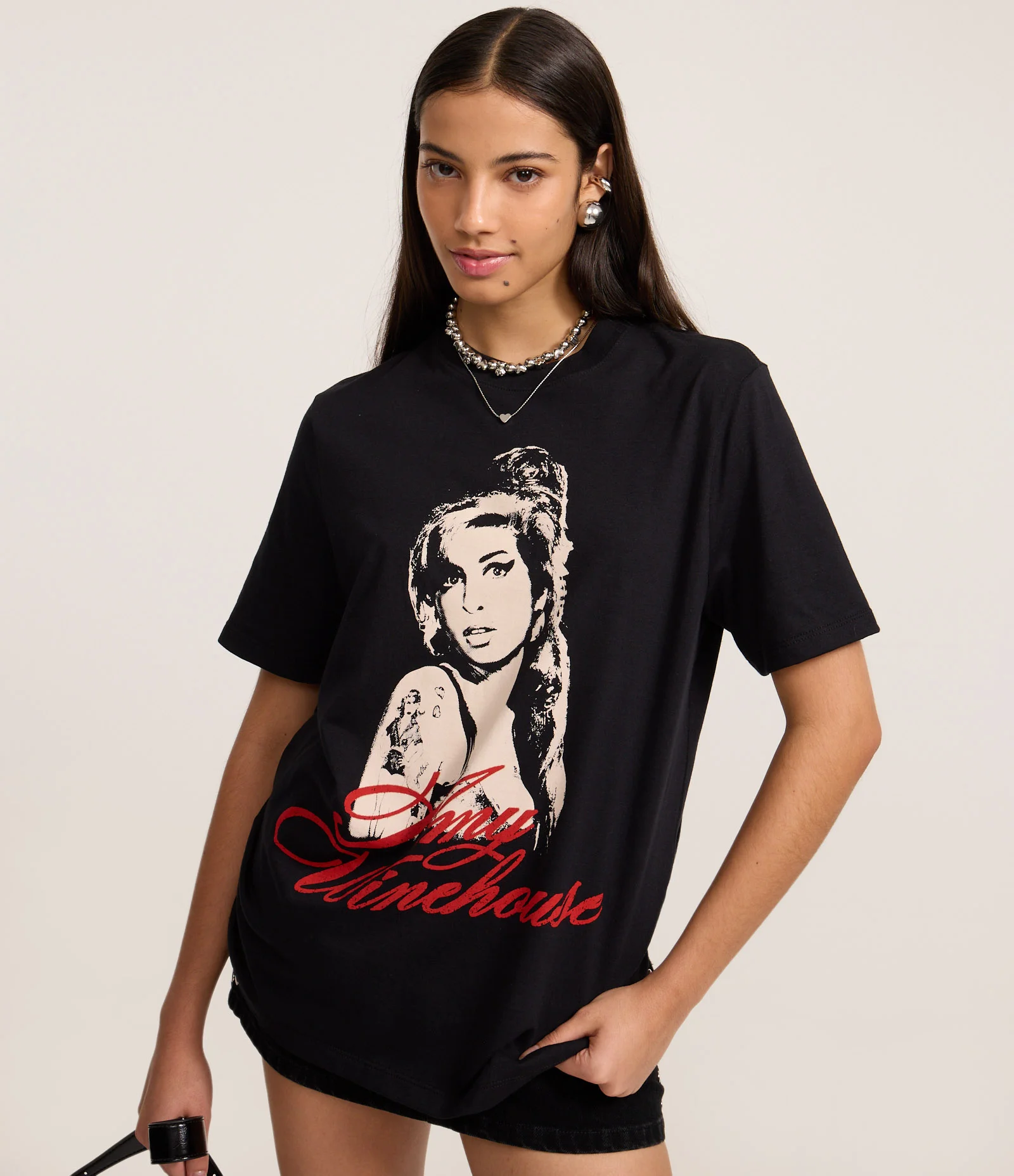 Camiseta em Algodão com Estampa Amy Winehouse Preto 1