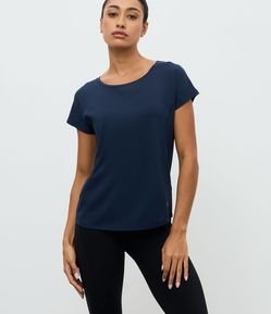 Camiseta Esportiva em Microfibra Texturizada