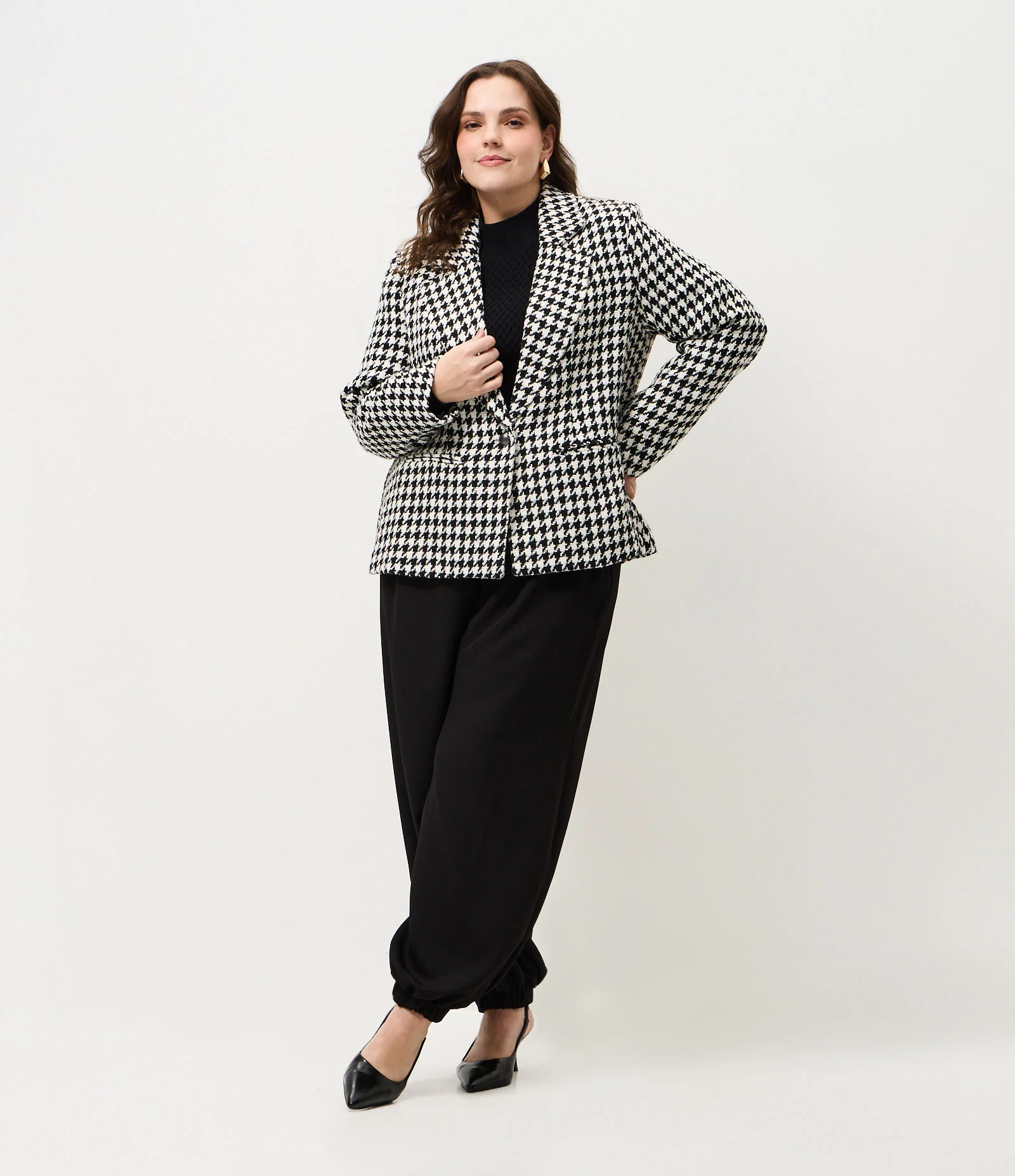 Blazer Tweed Xadrez com Abotoamento Simples Curve & Plus Size Preto 2